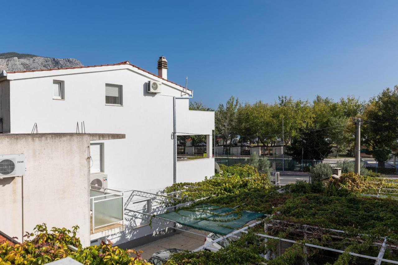 Apartments With A Parking Space Omis - 2745 외부 사진